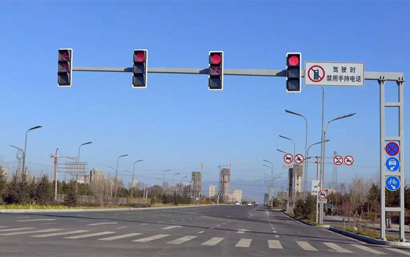 ���̰���