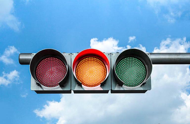 ��ͨ�źŵƵİڷ�